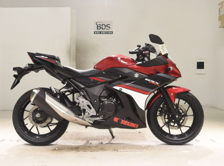 Мотоцикл Suzuki GSX250R с пробегом 18631 km