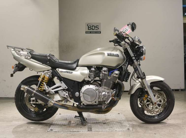 Мотоцикл Yamaha XJR1200 з пробігом 13664 km