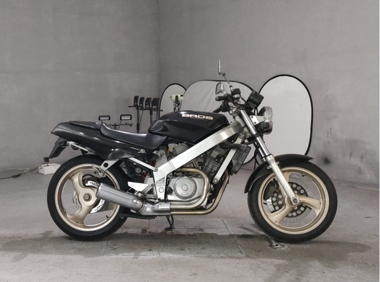 Мотоцикл Honda BROS400 з пробігом 42012 km