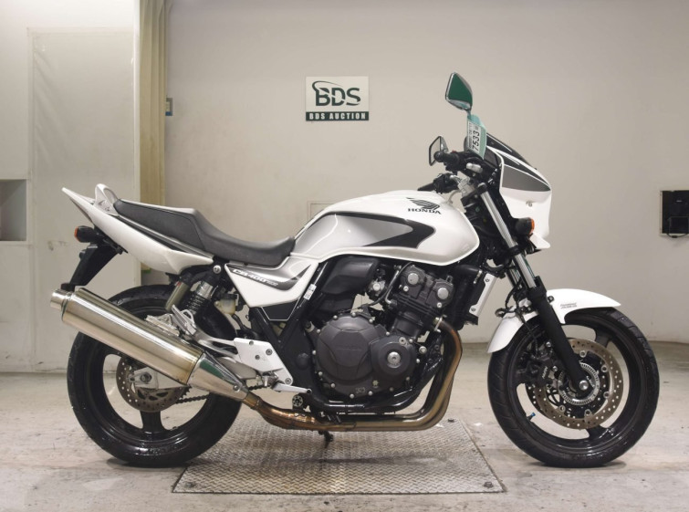 Мотоцикл Honda CB400SFV с пробегом 10872 km