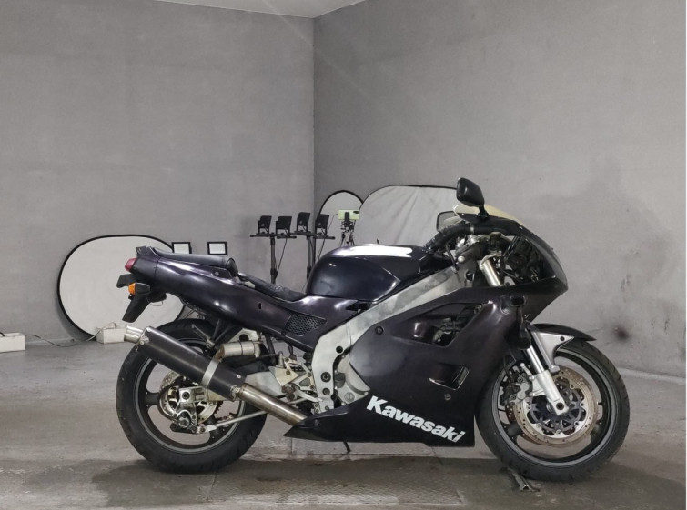 Мотоцикл Kawasaki ZXR400 с пробегом 86170 km