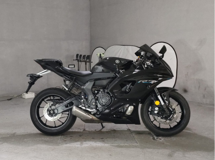 Мотоцикл Yamaha YZF-R7 с пробегом 925 km