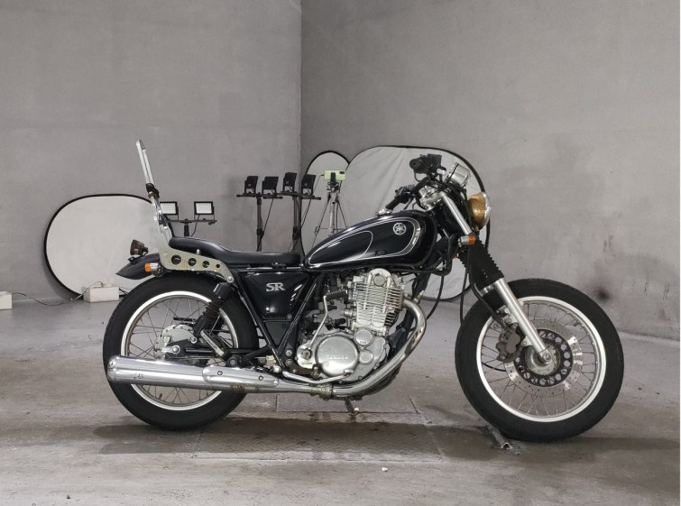 Мотоцикл Yamaha SR400 з пробігом 12718 km