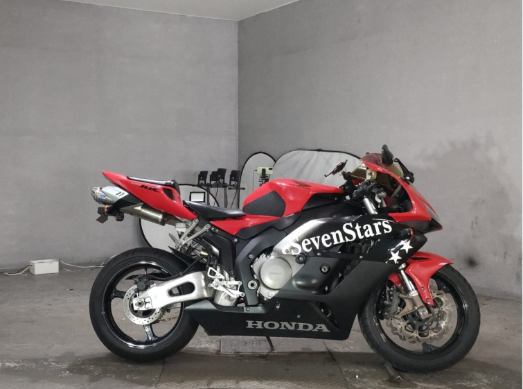 Мотоцикл Honda CBR1000RR з пробігом 54366 km
