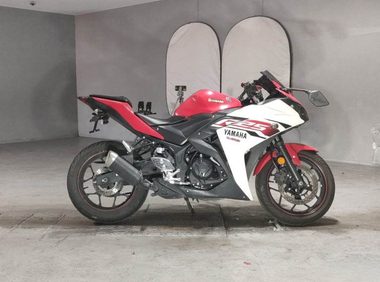Мотоцикл Yamaha YZF-R25 с пробегом 33875 km