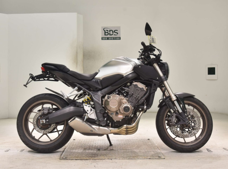 Мотоцикл Honda CB650R з пробігом 8825 km