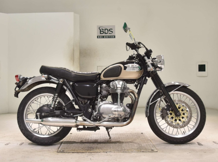 Мотоцикл Kawasaki W650 с пробегом 21800 km