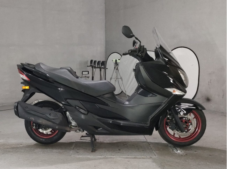 Мотоцикл Suzuki BURGMAN400 с пробегом 66513 km