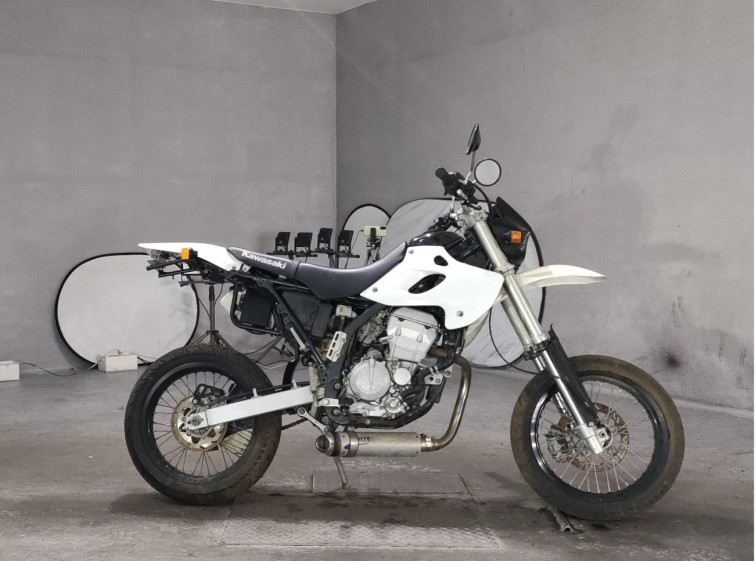 Мотоцикл Kawasaki D-TRACKER250 з пробігом 2614 km
