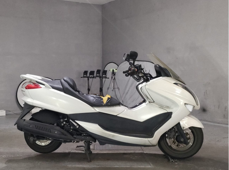 Мотоцикл Yamaha MAJESTY 250 з пробігом 70721 km