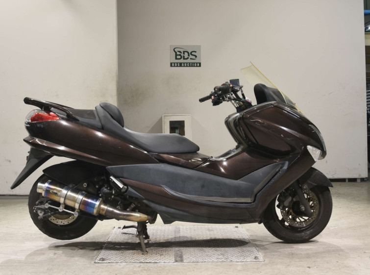 Мотоцикл Yamaha MAJESTY 250
