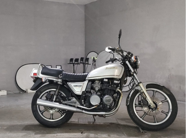 Мотоцикл Kawasaki Z750FX з пробігом 25150 km