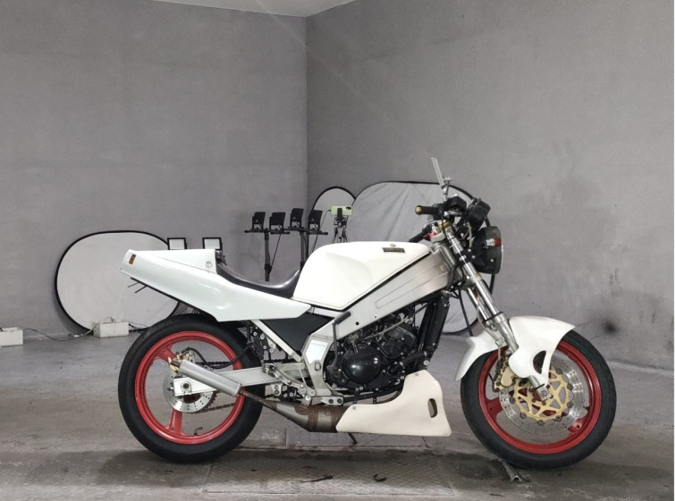 Мотоцикл Yamaha TZR250 с пробегом 17606 km