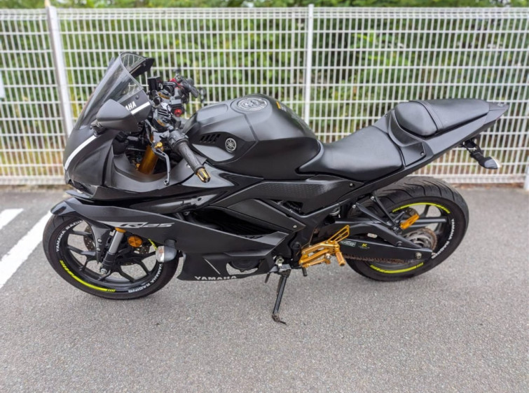 Мотоцикл Yamaha YZF-R25 с пробегом 30156 km