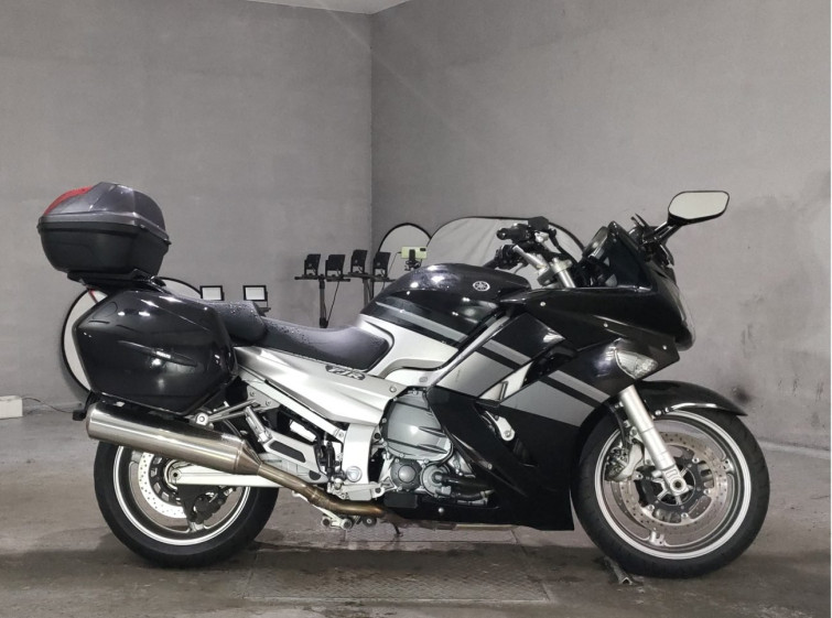Мотоцикл Yamaha FJR1300 с пробегом 24013 m