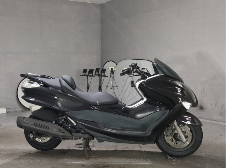 Мотоцикл Yamaha MAJESTY 250 з пробігом 61265 km