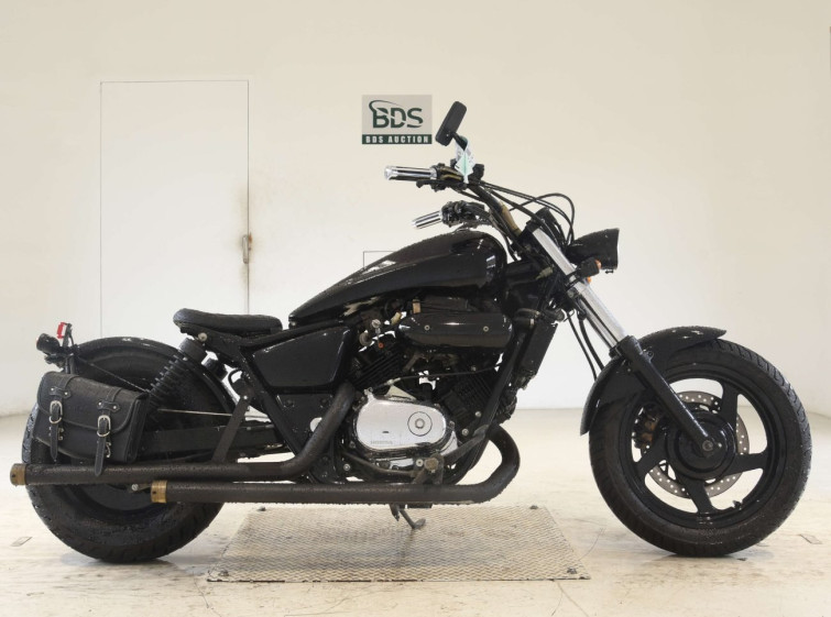 Мотоцикл Honda MAGNA250 с пробегом 496 km