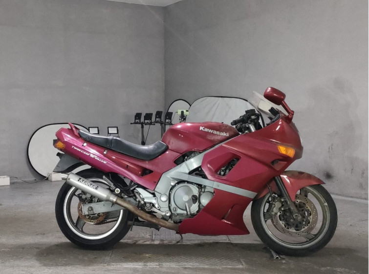 Мотоцикл Kawasaki ZZ-R400 с пробегом 21661 km