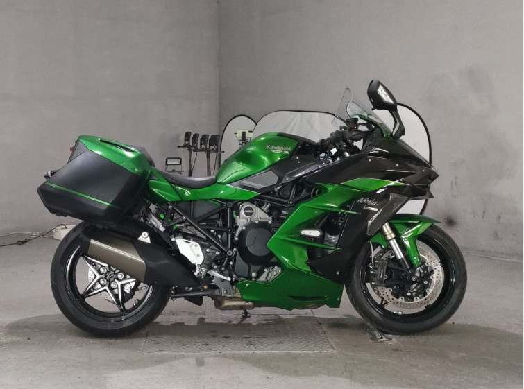 Мотоцикл Kawasaki NINJA H2 SX с пробегом 10732 km