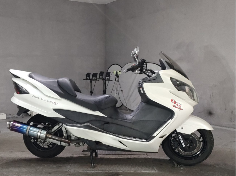 Мотоцикл Suzuki SKYWAVE 250S с пробегом 15439 km