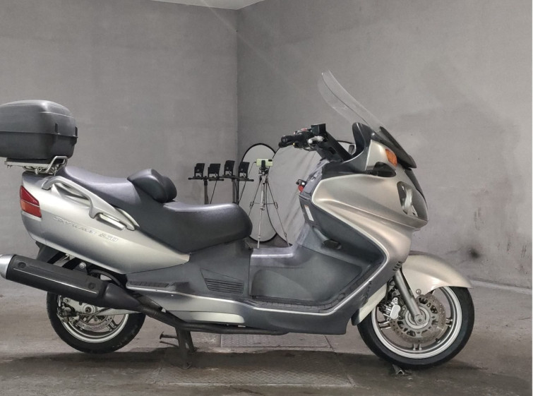Мотоцикл Suzuki SKYWAVE 650 з пробігом 13903 km