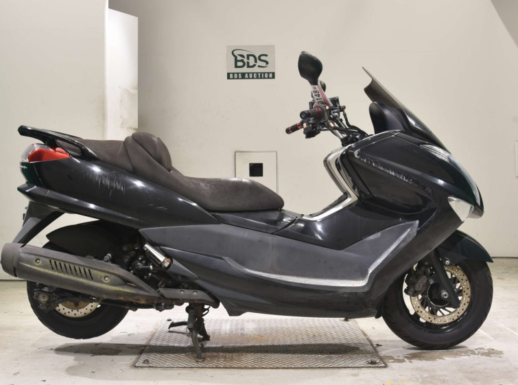 Мотоцикл Yamaha MAJESTY 250