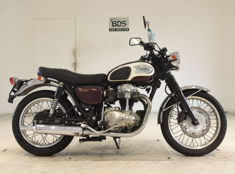Мотоцикл Kawasaki W650 с пробегом 18683 km