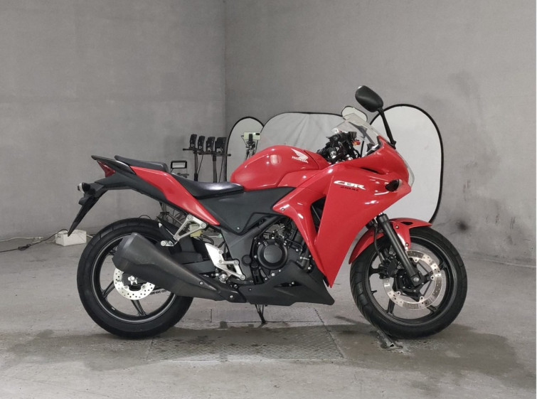 Мотоцикл Honda CBR250R с пробегом 29467 km