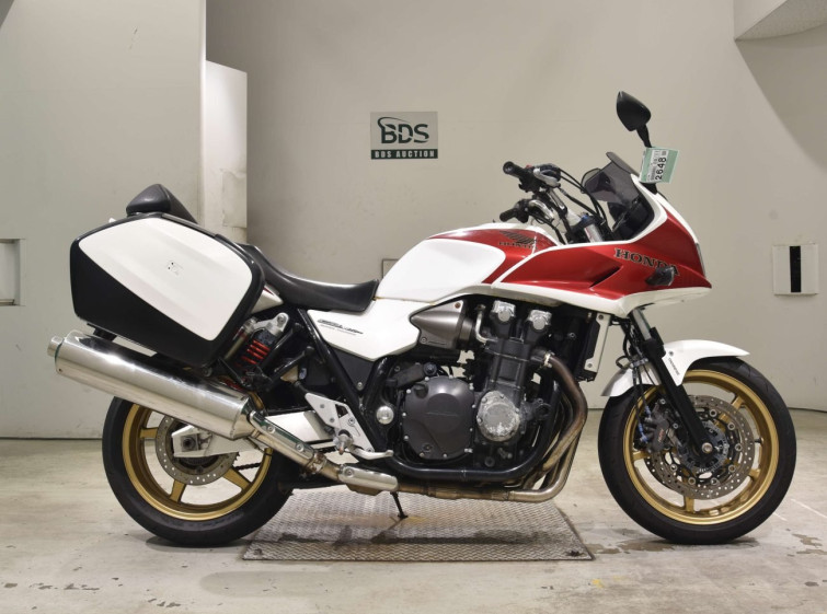 Мотоцикл Honda CB1300SF ST с пробегом 22565 km