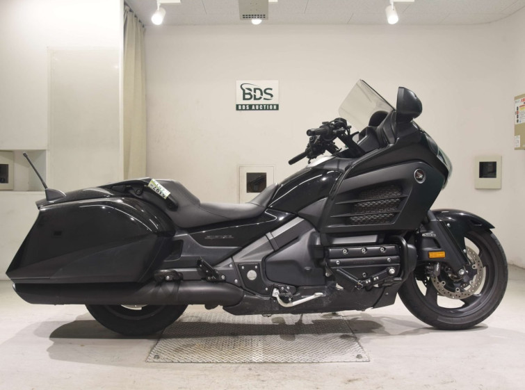Мотоцикл Honda GL1800 F6B BAGGER з пробігом 13541 km