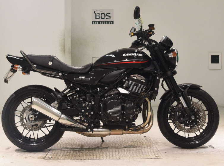 Мотоцикл Kawasaki Z900RS з пробігом 758 km