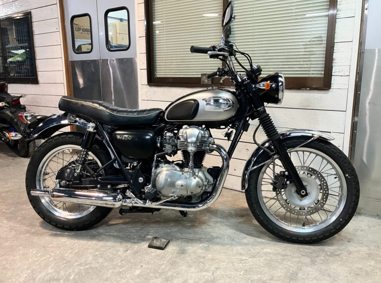 Мотоцикл Kawasaki W650 з пробігом 43455 km