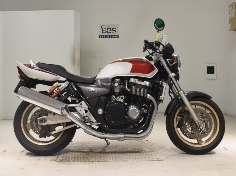 Мотоцикл Honda CB1300SF с пробегом 9470 km