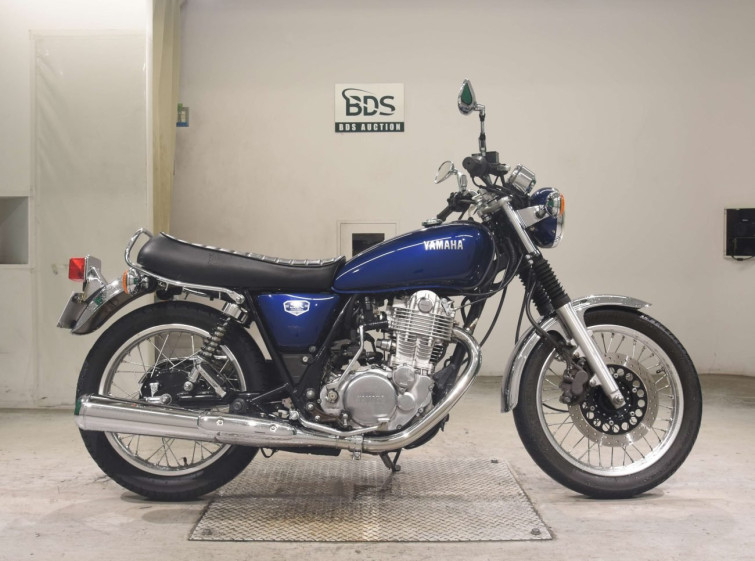 Мотоцикл Yamaha SR400 с пробегом 12031 km