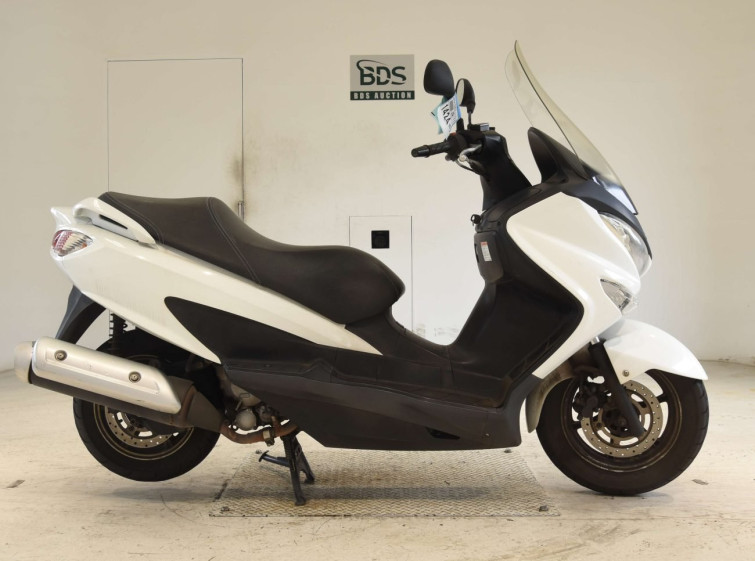 Мотоцикл Suzuki BURGMAN200 з пробігом 93234 km
