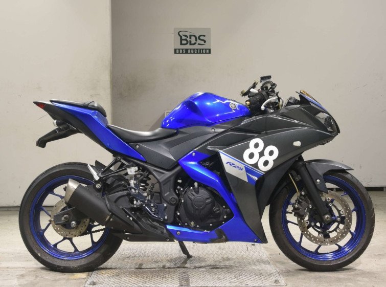 Мотоцикл Yamaha YZF-R25 с пробегом 38899 km