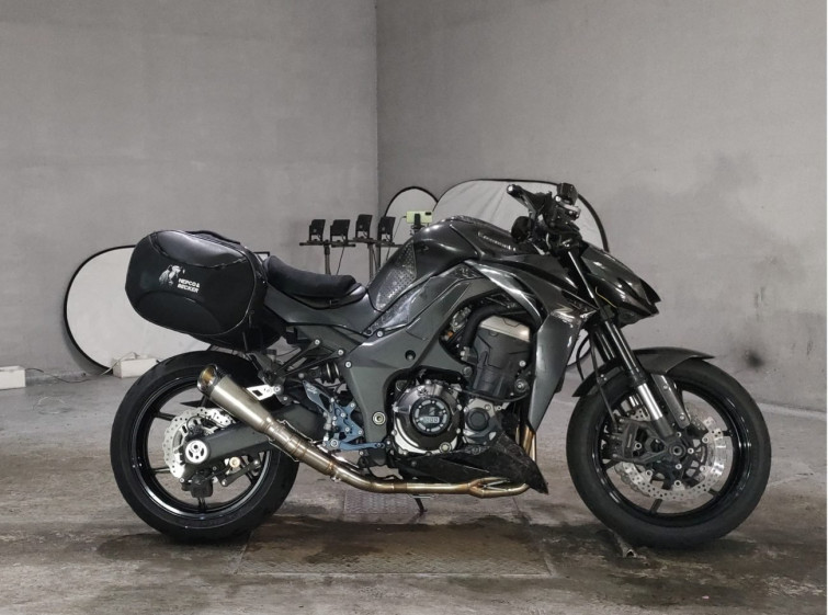 Мотоцикл Kawasaki Z1000 с пробегом 43593 km
