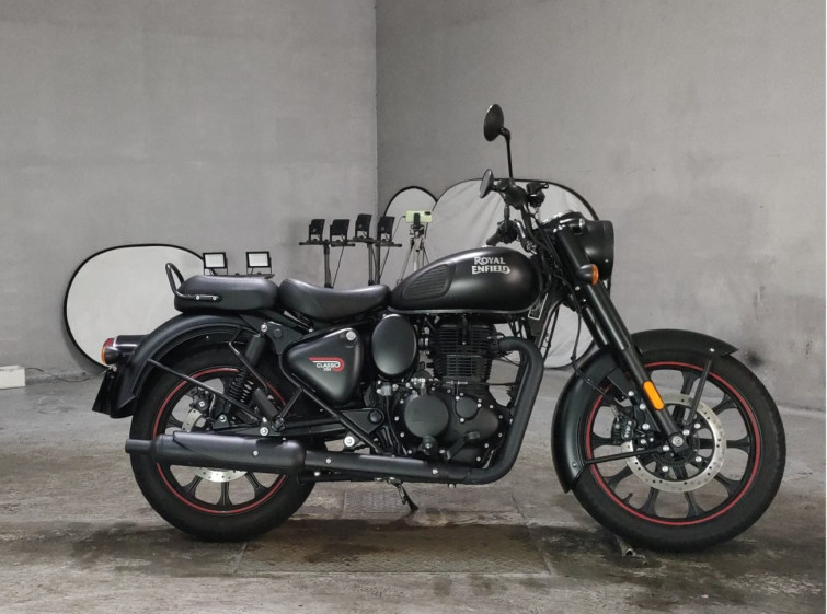 Мотоцикл Royal Enfield CLASSIC350 з пробігом 3939 km