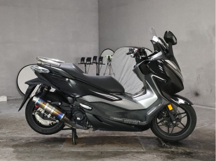 Мотоцикл Honda FORZA с пробегом 26658 km
