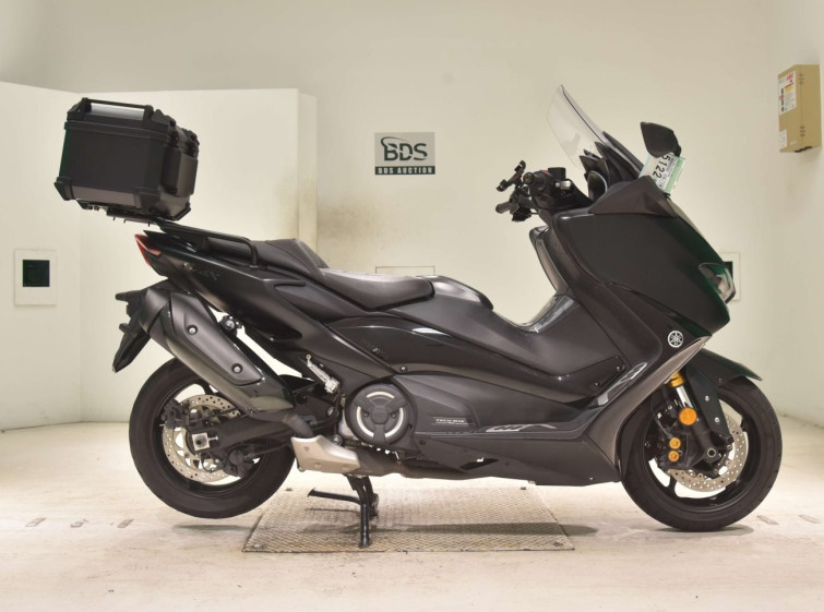 Мотоцикл Yamaha T-MAX560 с пробегом 10021 km