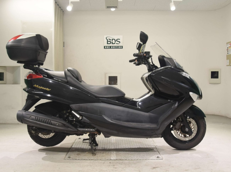 Мотоцикл Yamaha MAJESTY 250 з пробігом 42121 km