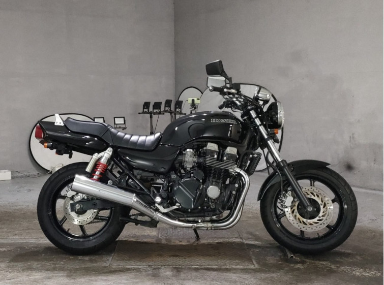 Мотоцикл Honda CB750 CUSTOM с пробегом 50415 km