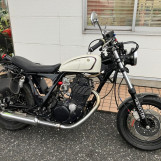 Мотоцикл Yamaha SR400 с пробегом 1590 km