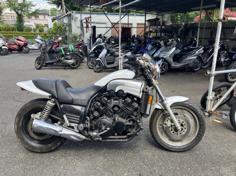 Мотоцикл Yamaha V-MAX1200 з пробігом 17165 m