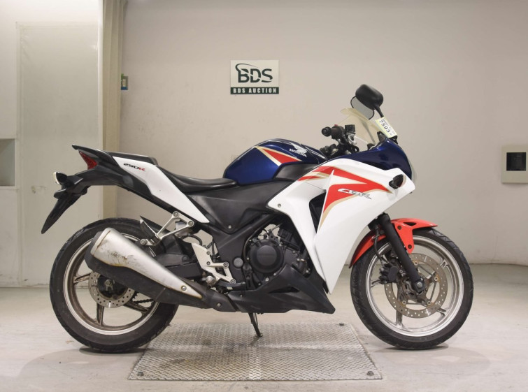 Мотоцикл Honda CBR250R с пробегом 31693 km