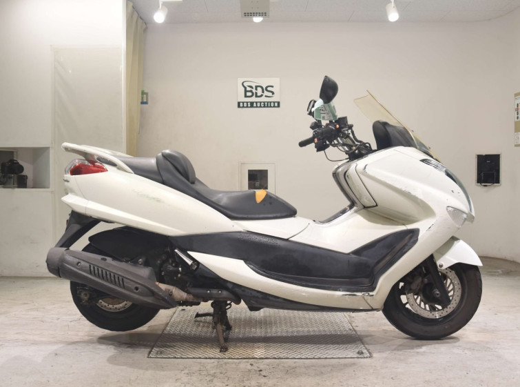 Мотоцикл Yamaha MAJESTY 250 з пробігом 73176 km