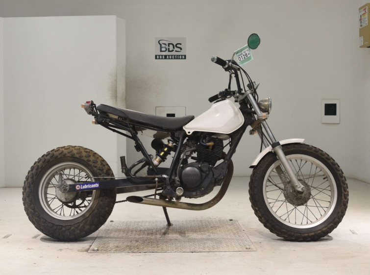 Мотоцикл Yamaha TW200 с пробегом 15133 km