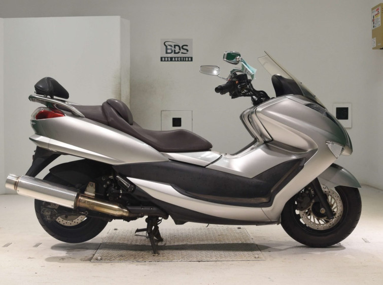 Мотоцикл Yamaha MAJESTY 250 з пробігом 37666 km
