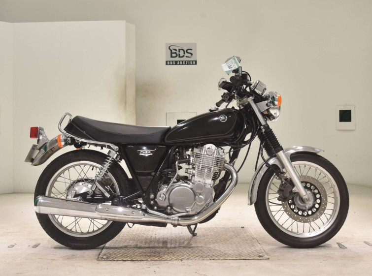 Мотоцикл Yamaha SR400 з пробігом 5660 km