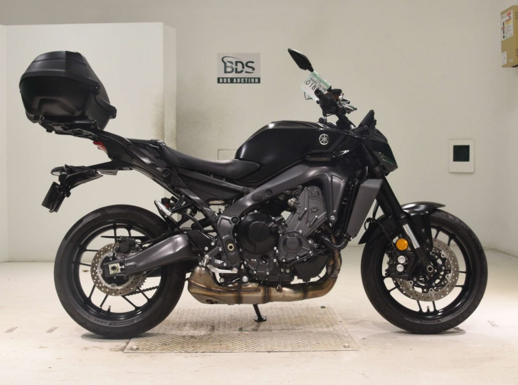 Мотоцикл Yamaha MT-09 с пробегом 2015 km